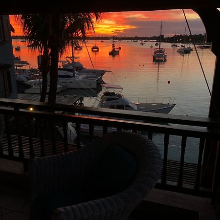 Grand Baie Beach Penthouse Buitenkant foto