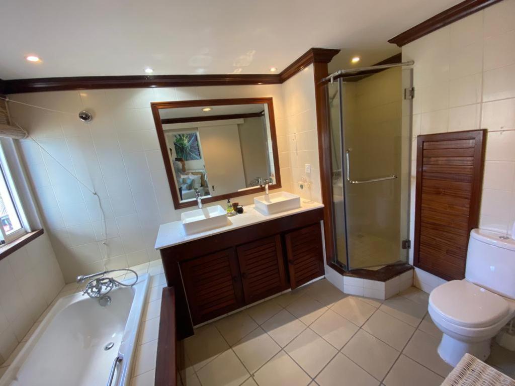 Grand Baie Beach Penthouse Buitenkant foto